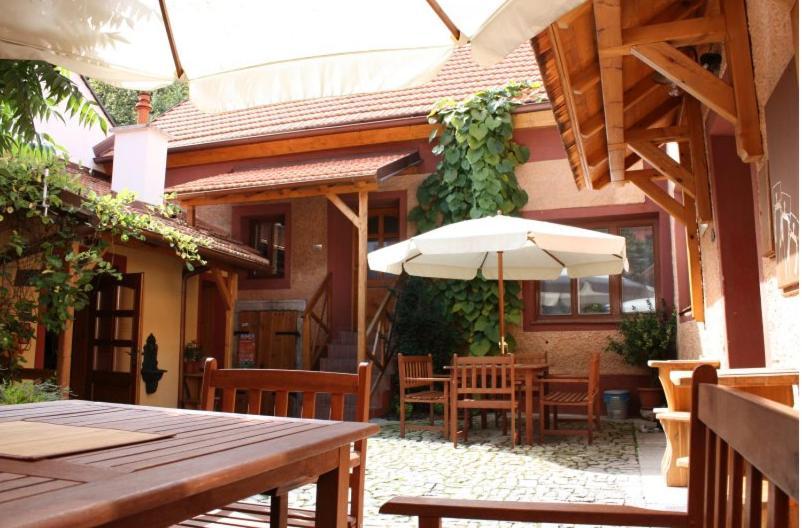 Hostel Postel Český Krumlov Buitenkant foto